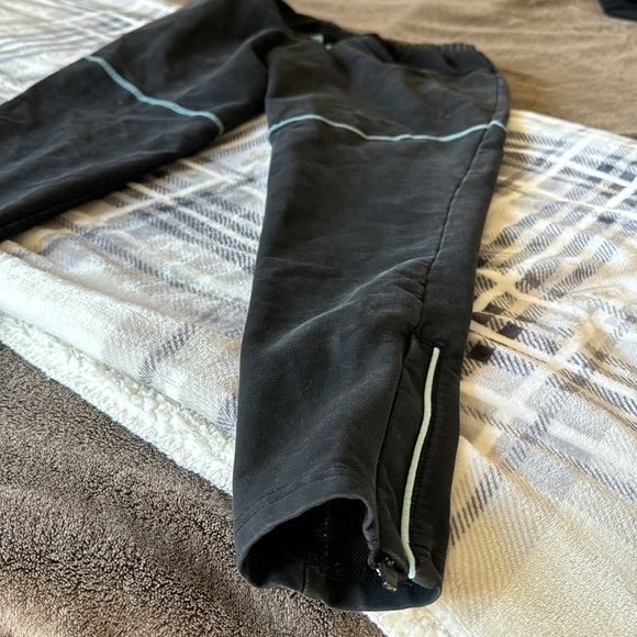 Sweats - Picture 3 of 3